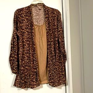 White Stag animal print layered top for women with rhinestones. Sz L
